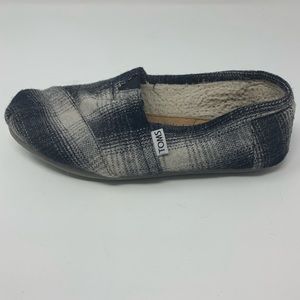 Toms Plaid Flats Size 7.5 Blue